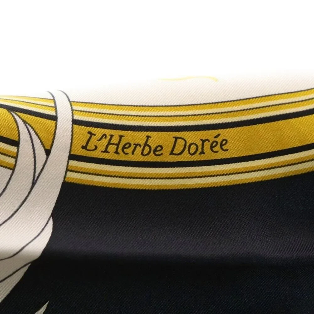 ★SOLD★ Hermes Carre 90 Legend of Embroidery Silk Scarf Black White - Picture 3 of 6